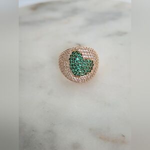 Elegant Rose Gold And Green Heart Ring